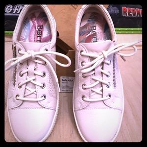 Born Tennies